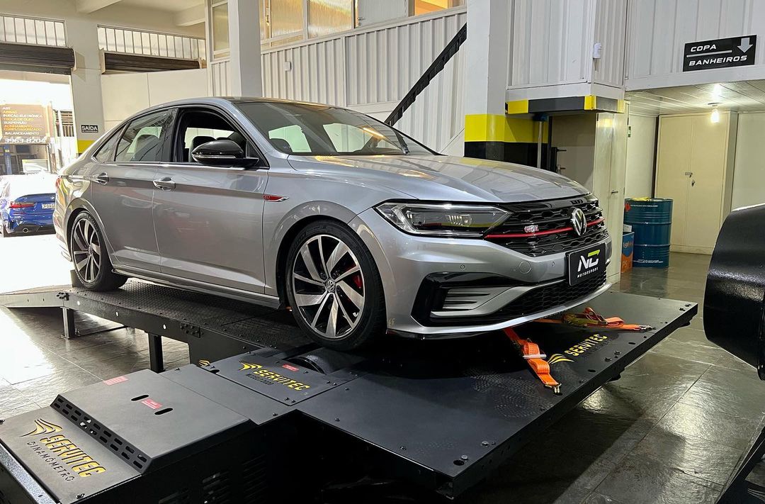 VW Jetta GLI 2020 2.0 Turbo - Reprogramação de ECU Stage 2: Desempenho Aprimorado